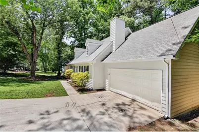 901 Timbervale Lane, Lithonia, GA 30058 - Photo 6