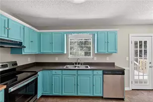 901 Timbervale Ln, Lithonia, GA 30058 - Photo 24