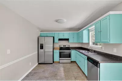 901 Timbervale Lane, Lithonia, GA 30058 - Photo 18