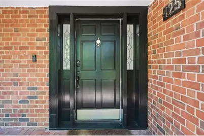 425 Jefferson Circle NE, Sandy Springs, GA 30328 - Photo 6