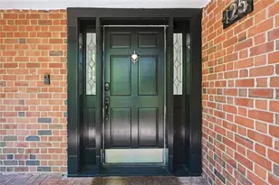 425 Jefferson Cir NE, Sandy Springs, GA 30328 - Photo 6