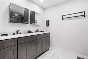 425 Jefferson Cir NE, Sandy Springs, GA 30328 - Photo 16