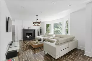 6550 Powers Ferry Rd, Atlanta, GA 30339 - Photo 22