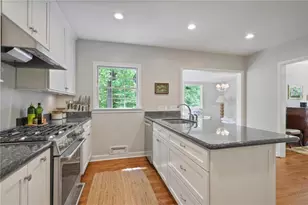1026 Northcliffe Dr NW, Atlanta, GA 30318 - Photo 12