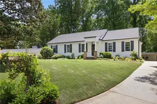 1026 Northcliffe Dr NW, Atlanta, GA 30318 - Photo 2