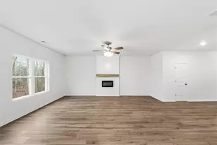 140 Alfred Dr, Carrollton, GA 30116 - Photo 8