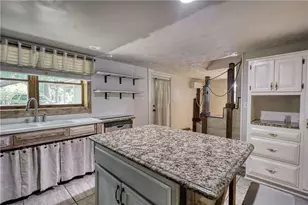 2286 NE E Lake Dr NE, Conyers, GA 30012 - Photo 34