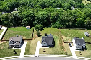 241 Webb Mdws Dr, Jefferson, GA 30549 - Photo 36