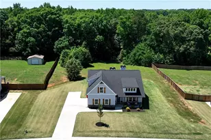 241 Webb Mdws Dr, Jefferson, GA 30549 - Photo 34