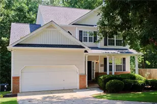 305 Penfield Cir, Sugar Hill, GA 30518 - Photo 2