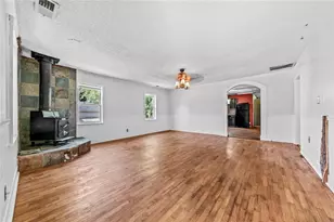 108 Hilliard St, Union Point, GA 30669 - Photo 6
