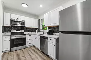 3042 Cottonwood Dr SE, Atlanta, GA 30316 - Photo 2