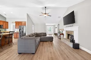 558 River Mist Cir, Jefferson, GA 30549 - Photo 6
