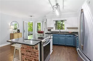 4314 Edgewater Dr NW, Kennesaw, GA 30144 - Photo 10