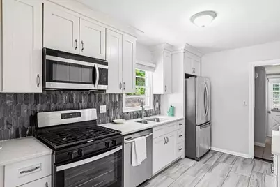 849 Erin Avenue SW, Atlanta, GA 30310 - Photo 8