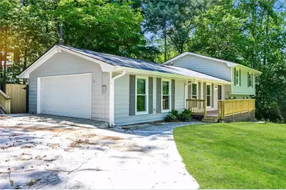 2545 King George Court NE, Conyers, GA 30012 - Photo 2