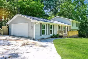 2545 King George Ct NE, Conyers, GA 30012 - Photo 2