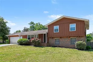 2130 Sandgate Cir SW, Atlanta, GA 30349 - Photo 2