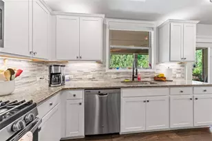 6024 Park Bay Ct, Flowery Branch, GA 30542 - Photo 20