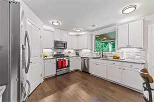 6024 Park Bay Ct, Flowery Branch, GA 30542 - Photo 18