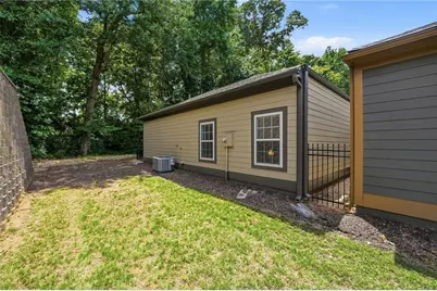 300 Burkwood Lane, Acworth, GA 30102 - Photo 38
