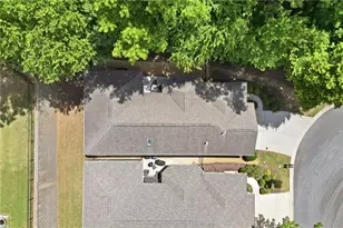 300 Burkwood Ln, Acworth, GA 30102 - Photo 28