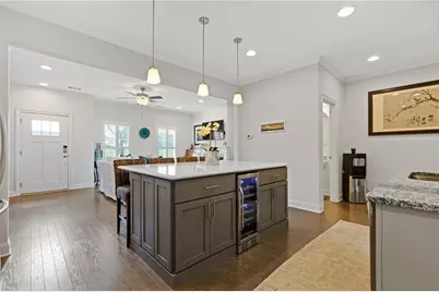 916 Westmoreland Circle NW, Atlanta, GA 30318 - Photo 4