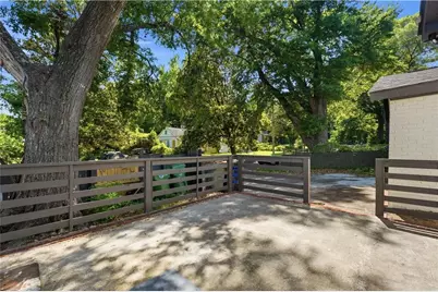 166 Burbank Drive NW, Atlanta, GA 30314 - Photo 2