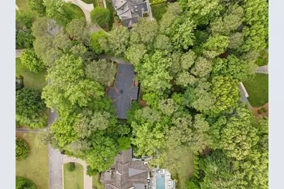 515 Kenbrook Drive, Atlanta, GA 30327 - Photo 32