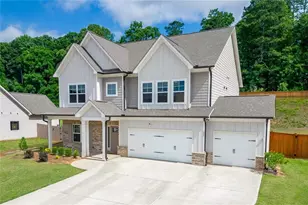 265 Cherokee Rose Ln, Hoschton, GA 30548 - Photo 2