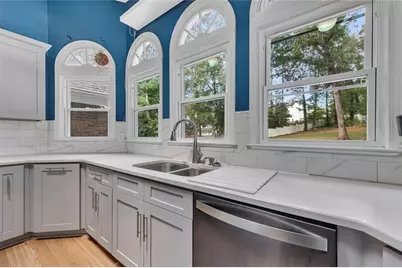 210 Hanarry Drive, Lawrenceville, GA 30046 - Photo 16