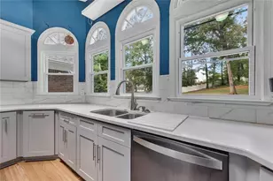 210 Hanarry Dr, Lawrenceville, GA 30046 - Photo 16