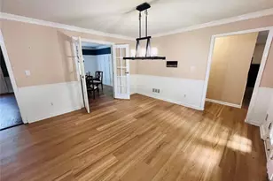210 Hanarry Dr, Lawrenceville, GA 30046 - Photo 10