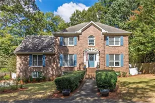 210 Hanarry Dr, Lawrenceville, GA 30046 - Photo 2