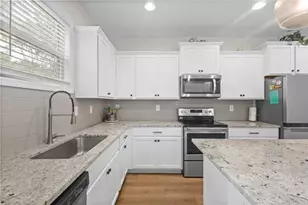 206 Blue Dragon Dr, Jefferson, GA 30549 - Photo 14