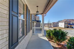 385 Broadmoor Dr, Braselton, GA 30517 - Photo 4