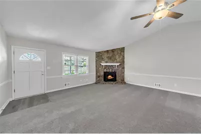 205 Planters Walk, Locust Grove, GA 30248 - Photo 4