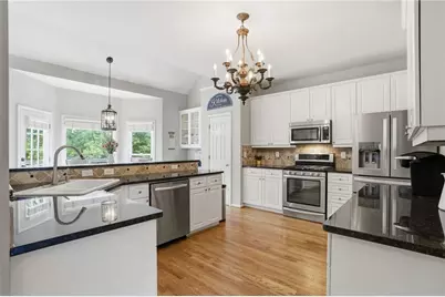 4605 Dartmoor Lane, Suwanee, GA 30024 - Photo 12