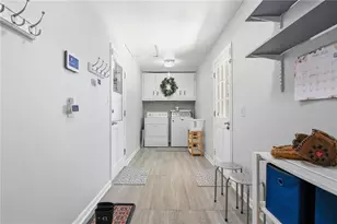 2590 Bentbrook Ct, Dunwoody, GA 30360 - Photo 24