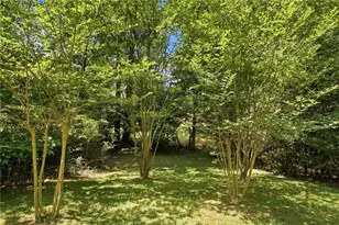 2590 Bentbrook Ct, Dunwoody, GA 30360 - Photo 48