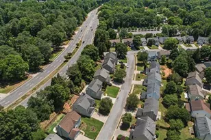 1335 Lyndhurst Way, Roswell, GA 30075 - Photo 52