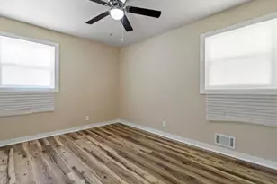 6044 Hillandale Dr SW, Atlanta, GA 30349 - Photo 20