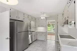 2801 SE Sagamore Hill Dr SE, Marietta, GA 30067 - Photo 18