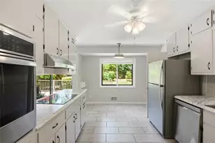 2801 SE Sagamore Hill Dr SE, Marietta, GA 30067 - Photo 20