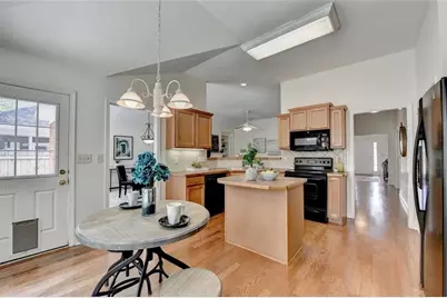 1870 Hickory Station Circle, Snellville, GA 30078 - Photo 12