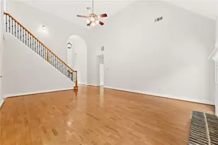 1747 Rose Hedge Way NW, Kennesaw, GA 30152 - Photo 14