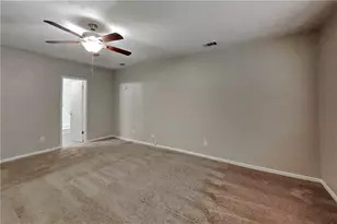 4741 Nutmeg Way SW, Lilburn, GA 30047 - Photo 8