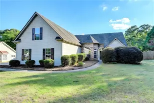 1201 Bridge Crest Dr, Winder, GA 30680 - Photo 2