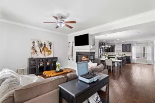 7715 Pierpoint Ln, Alpharetta, GA 30005 - Photo 2