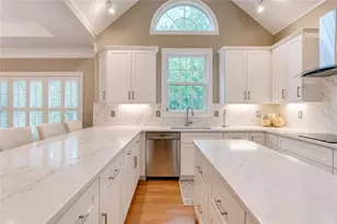5365 Cottage Farm Rd, Johns Creek, GA 30022 - Photo 6